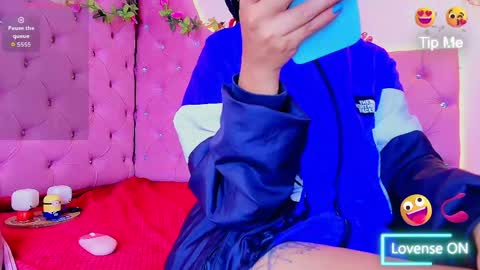 Snapshot of sheilly_brown chatting on 05-16-26, 07:23 sheilly_brown online show from 05-16-26, 07:23
