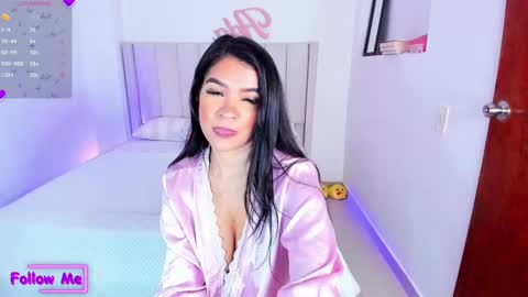 Snapshot of sheirysex chatting on 12-17-24, 02:44 Danna online show from 12-17-24, 02:44