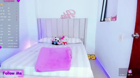 Snapshot of sheirysex chatting on 01-07-25, 02:53 Danna online show from 01-07-25, 02:53