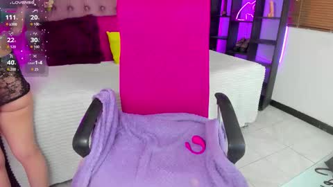 Snapshot of shelby_carson chatting on 03-13-26, 01:18 Shelby cute online show from 03-13-26, 01:18