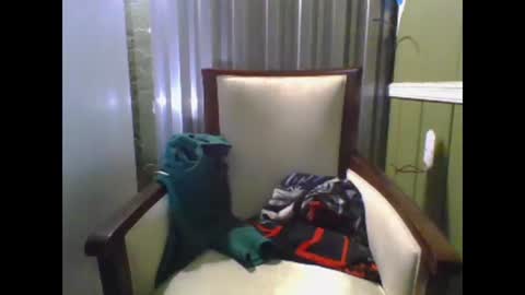 Snapshot of shelbyannn chatting on 01-21-25, 06:11 Red online show from 01-21-25, 06:11