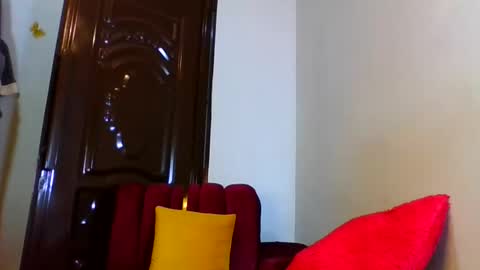 Snapshot of shelia420715 chatting on 05-27-26, 05:21 shelia420715 online show from 05-27-26, 05:21