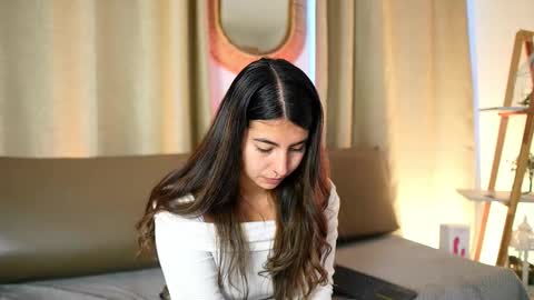 Snapshot of shelleymorell chatting on 11-27-25, 01:02 Transmission schedule Monday - Friday 715 am to 200 pm time Colombia online show from 11-27-25, 01:02