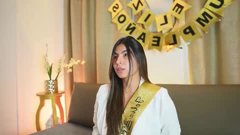 Snapshot of shelleymorell chatting on 01-19-26, 12:31 Transmission schedule Monday - Friday 715 am to 200 pm time Colombia online show from 01-19-26, 12:31