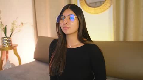 Snapshot of shelleymorell chatting on 02-02-26, 12:15 Transmission schedule Monday - Friday 715 am to 200 pm time Colombia online show from 02-02-26, 12:15