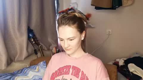 Ashley online show from 06-11-26, 03:21
