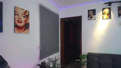 Snapshot of shellsy_hans chatting on 02-04-25, 05:12 Shellsy H online show from 02-04-25, 05:12