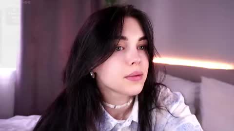 Mira online show from 06-18-26, 07:08