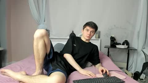 Snapshot of sherlockmax chatting on 01-16-26, 06:56 Max online show from 01-16-26, 06:56