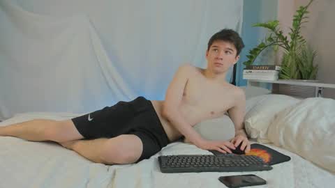 Snapshot of sherlockmax chatting on 03-07-26, 08:17 Max online show from 03-07-26, 08:17