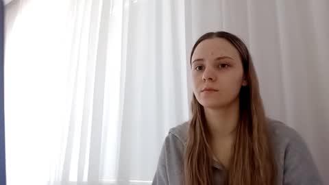 Lisa online show from 02-25-26, 07:29