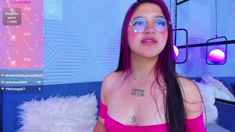 Snapshot of sherydan_love chatting on 02-04-25, 12:22 mia online show from 02-04-25, 12:22