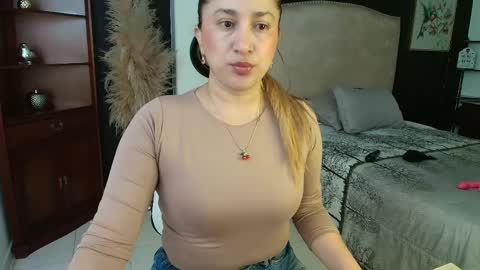 sheryl_jones online show from 06-09-26, 11:00