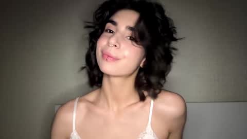 Amy online show from 06-04-26, 11:38