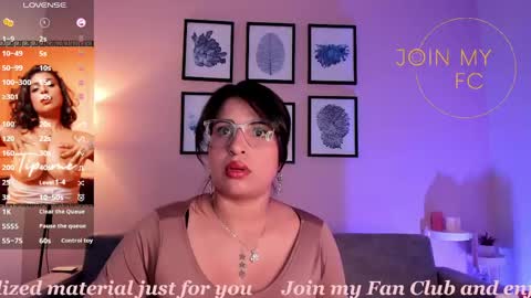Snapshot of sheyla_hills_ chatting on 05-11-26, 03:34 Sheyla online show from 05-11-26, 03:34