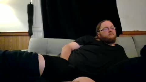 Snapshot of shifty885 chatting on 11-19-25, 12:32 shifty885 online show from 11-19-25, 12:32