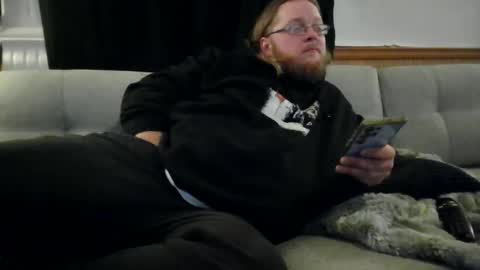 Snapshot of shifty885 chatting on 11-29-25, 01:52 shifty885 online show from 11-29-25, 01:52