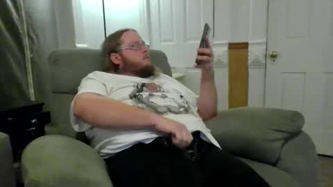 Snapshot of shifty885 chatting on 11-30-25, 11:20 shifty885 online show from 11-30-25, 11:20