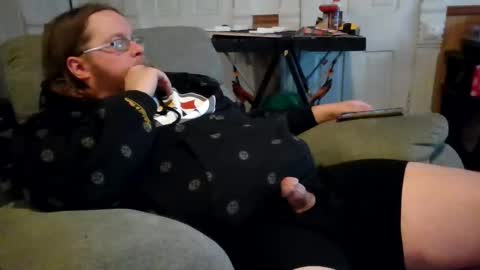 Snapshot of shifty885 chatting on 01-12-26, 10:48 shifty885 online show from 01-12-26, 10:48