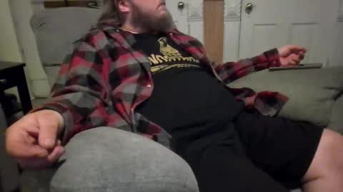 Snapshot of shifty885 chatting on 02-14-26, 01:24 shifty885 online show from 02-14-26, 01:24