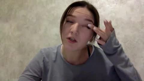 Jesica online show from 12-04-25, 07:55