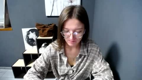 Snapshot of shining_pearl chatting on 07-28-26, 09:26 Jesica online show from 07-28-26, 09:26