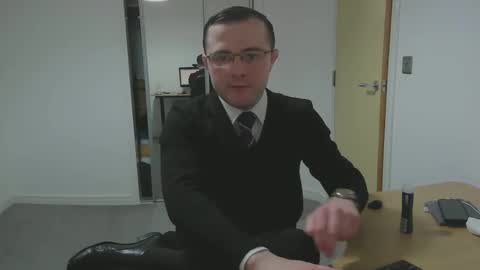 shinjisan0 online show from 05-04-26, 12:50