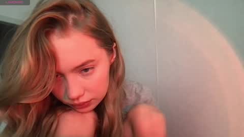 Snapshot of shiny_bunny1 chatting on 02-22-26, 04:35 shiny_bunny1 online show from 02-22-26, 04:35