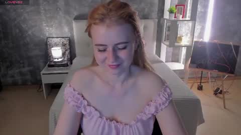 Lisa online show from 06-20-26, 02:03