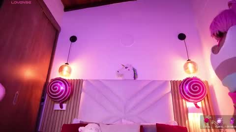 shiori_hime online show from 03-10-26, 03:06