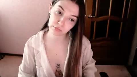 shiraha___rafieru online show from 05-20-26, 12:11