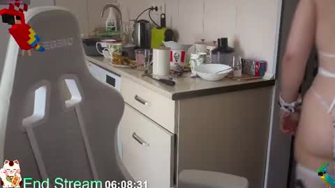 Im Lilu Rosenblum  Guys I have   ----Ill be glad to see you there online show from 06-16-26, 09:12