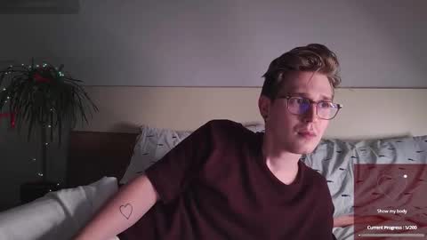 Snapshot of shirizo chatting on 01-12-26, 09:42 Matthew online show from 01-12-26, 09:42