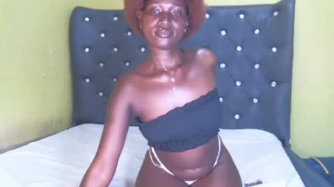 Snapshot of shiro254 chatting on 02-19-25, 11:25 Shi-ro online show from 02-19-25, 11:25