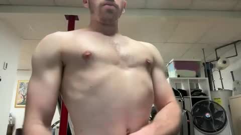 shirtlesshunk15 online show from 06-09-26, 03:45