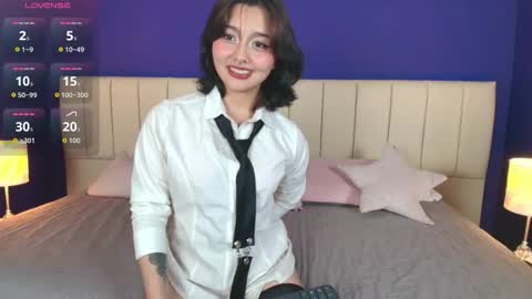 Snapshot of shizuko___ chatting on 10-13-25, 08:31 Valentina online show from 10-13-25, 08:31