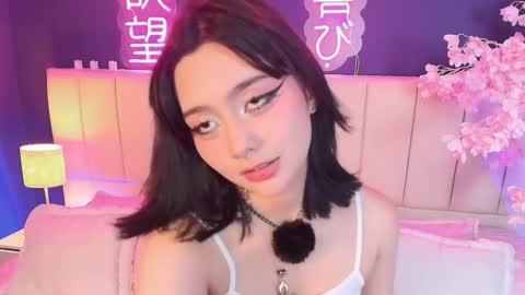 Snapshot of shizuko___ chatting on 02-19-26, 08:38 Valentina online show from 02-19-26, 08:38