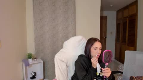  kendal  online show from 02-11-25, 07:48