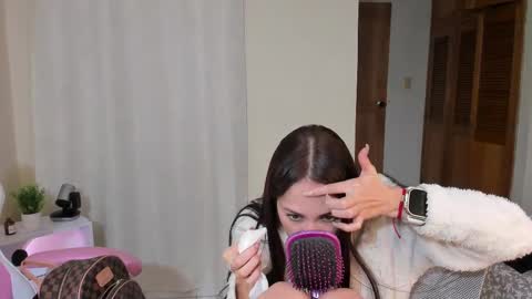  kendal  online show from 02-18-25, 08:14