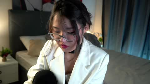 Naomi online show from 04-02-26, 11:08