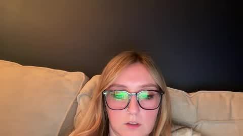 Snapshot of short_sweetpea chatting on 03-01-25, 09:59 short sweetpea online show from 03-01-25, 09:59