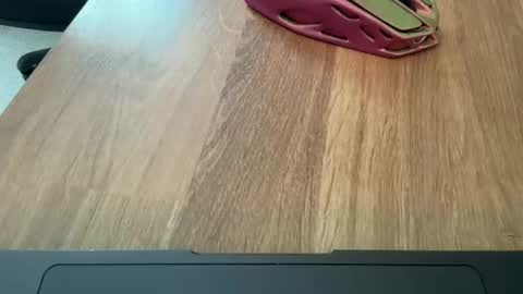 Snapshot of showflyer06 chatting on 11-10-25, 07:02 showflyer06 online show from 11-10-25, 07:02