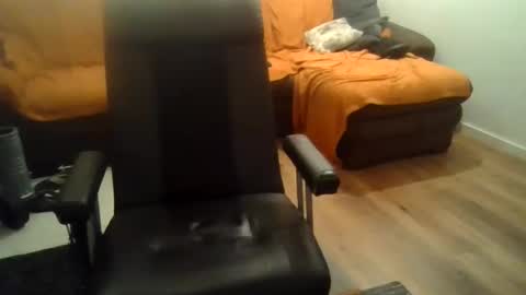 showherenow online show from 06-04-26, 05:13