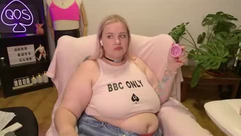 Mimi   online show from 07-31-26, 12:26