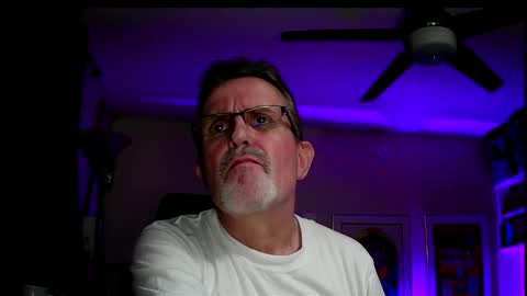 Snapshot of shrewtamer chatting on 01-18-25, 06:03 shrewtamer online show from 01-18-25, 06:03