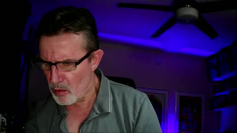 Snapshot of shrewtamer chatting on 01-27-25, 05:03 shrewtamer online show from 01-27-25, 05:03