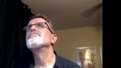 Snapshot of shrewtamer chatting on 02-17-25, 07:15 shrewtamer online show from 02-17-25, 07:15