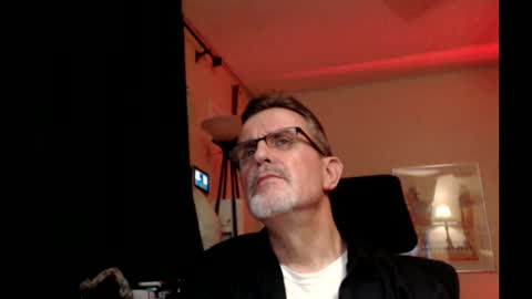 Snapshot of shrewtamer chatting on 02-28-25, 05:59 shrewtamer online show from 02-28-25, 05:59