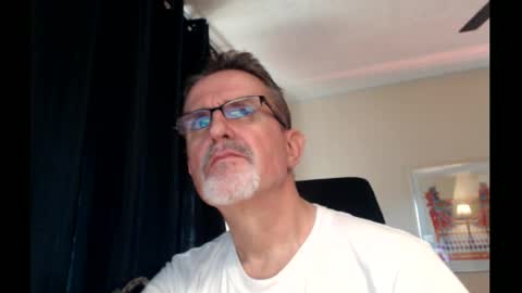 Snapshot of shrewtamer chatting on 03-04-25, 12:39 shrewtamer online show from 03-04-25, 12:39