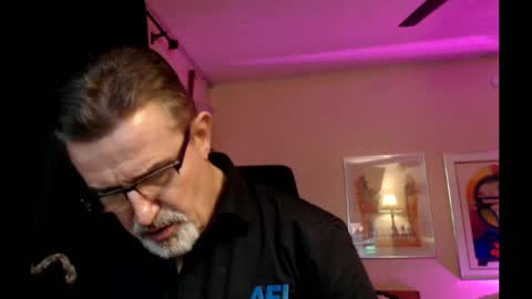 Snapshot of shrewtamer chatting on 03-05-25, 02:14 shrewtamer online show from 03-05-25, 02:14